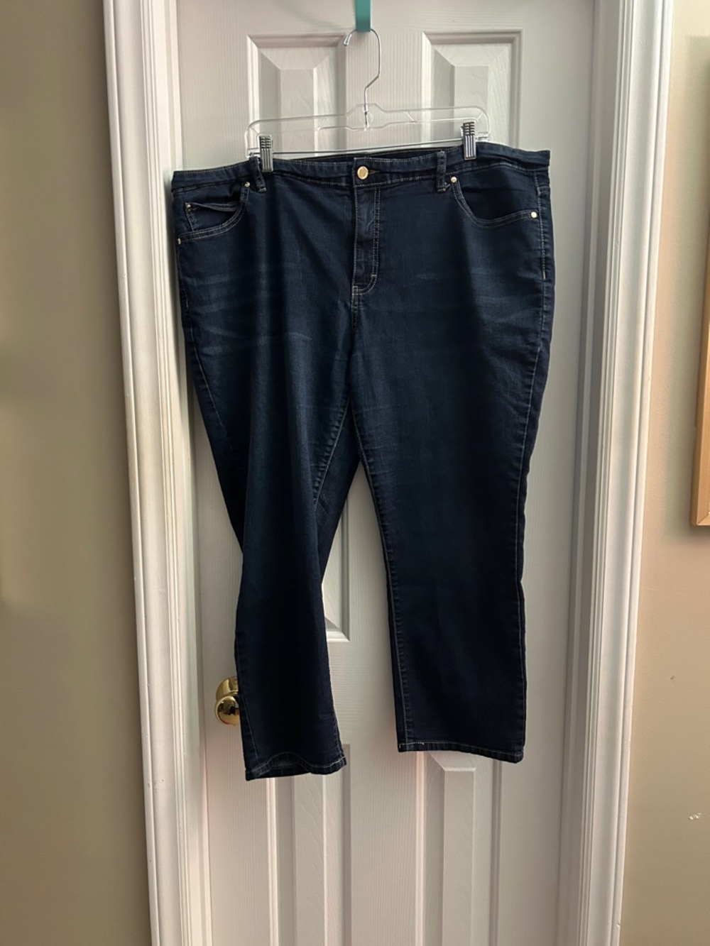 Dark Wash Denim Capri Jeans